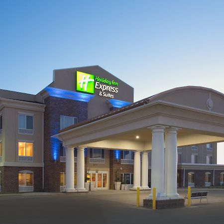 Holiday Inn Express Hotel & Suites Minot South, An Ihg Hotel Exterior foto